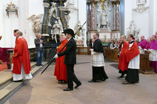 Abschlussvesper der Bischofskonferenz mit Austeilung des Bonifatiussegens (Foto: Karl-Franz Thiede)